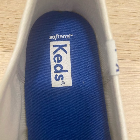 Keds Women 8.5 Champion White Canvas Sneakers - Picture 11 of 11